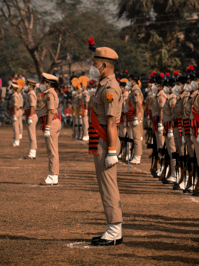 10वीं पास वालों के लिए खुशखबरी! रेलवे पुलिस में बनें कांस्टेबल! रेलवे में 4660 पदों पर भर्ती